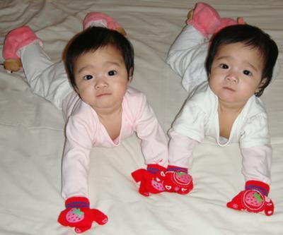 Zhi Ling & Zhi Xuen are 6 months old!!!