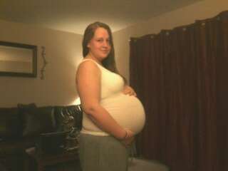 32 weeks and already bigger than full term with my first child!