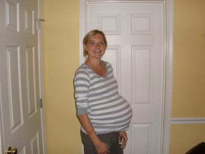 39 weeks along!  i was ready to burst!