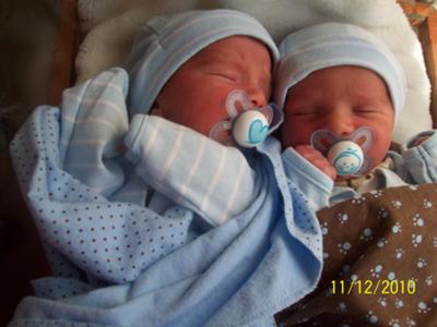 Mikah & Gavin 2 days old