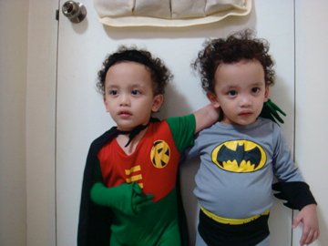 BATMAN AND ROBIN TWINS