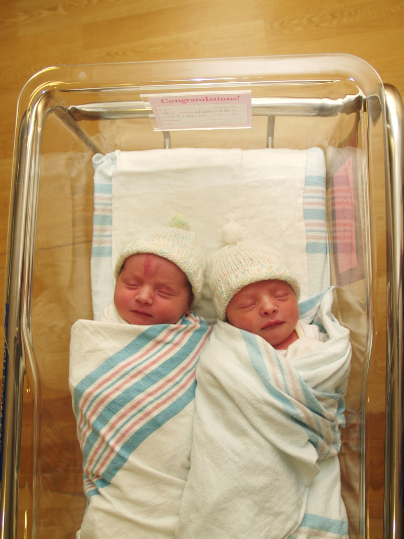 Third Trimester Twin Pregnancy Complications