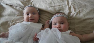 Josephine and Juliette celebrating their 5 month birthday! 