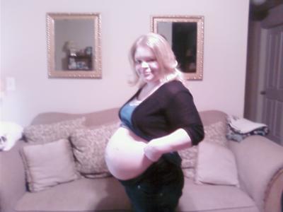 Sarah's Twin Belly Pic