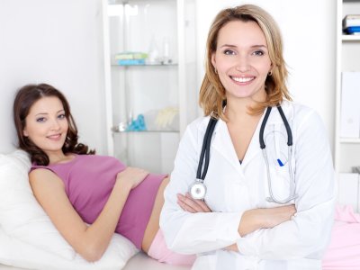 choosing a doctor or a midwife